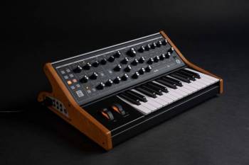 Moog Music  Subsequent 25 - Image n°3