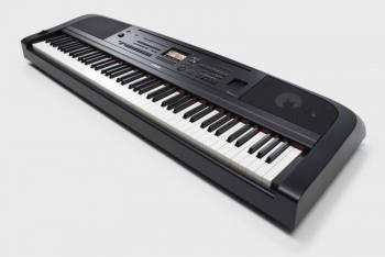 Yamaha DGX-670 - Image n°1