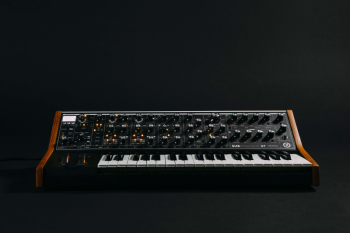 Moog Music  Subsequent 37 - Image n°3