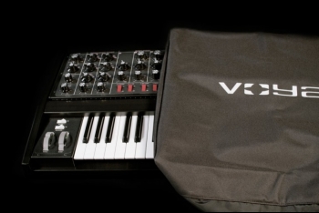 Moog Music Voyager Dust Cover  - Image n°1